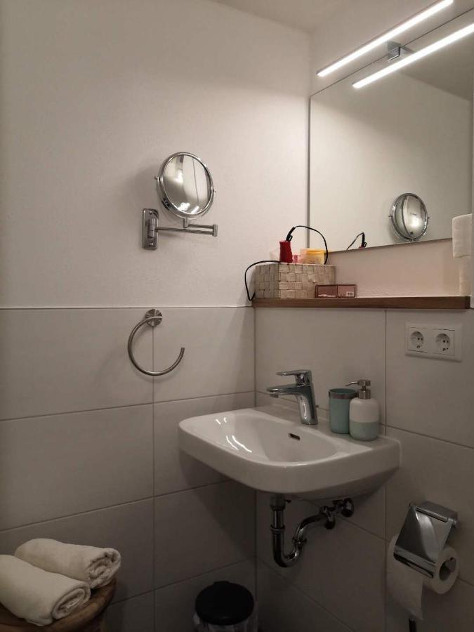 Motel Q - Das Kleine Stadthotel Dingolfing Buitenkant foto